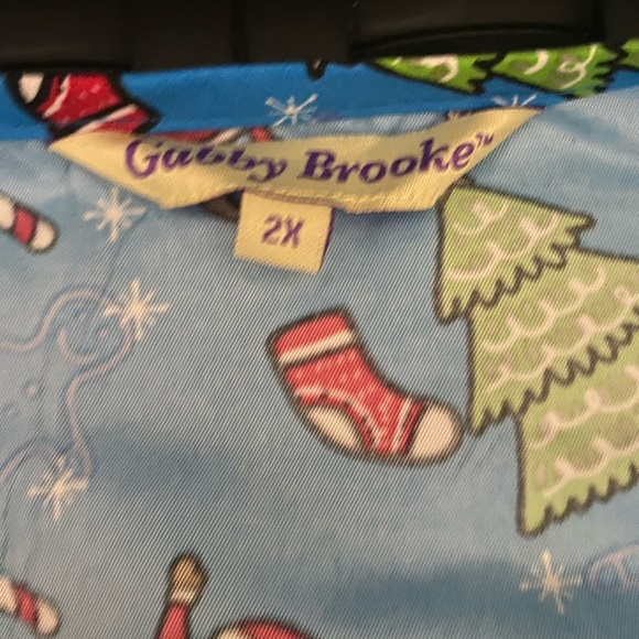 Scrubs top Gabby Brooke Santa Elves Christmas Short Sleeve Medical Large NWT 2X - Picture 3 of 5